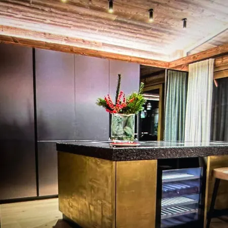 بيت للعطل Large 4br Chalet In Central City Near Slopes, Rooftop